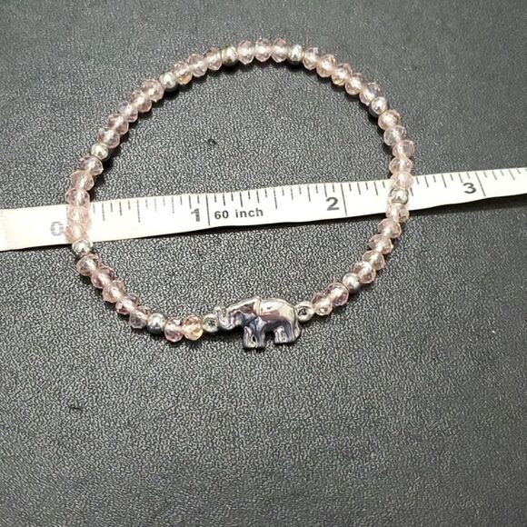 Pink glass beaded elephant bracelet - Picture 6 of 7